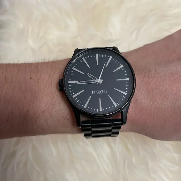 Nixon “The Sentry” Men’s Watch - Picture 5 of 6